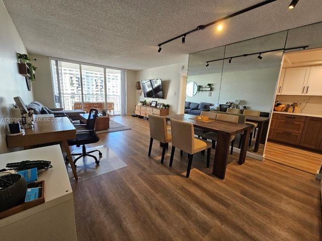 18061 Biscayne Boulevard 1602, Aventura, FL 33160