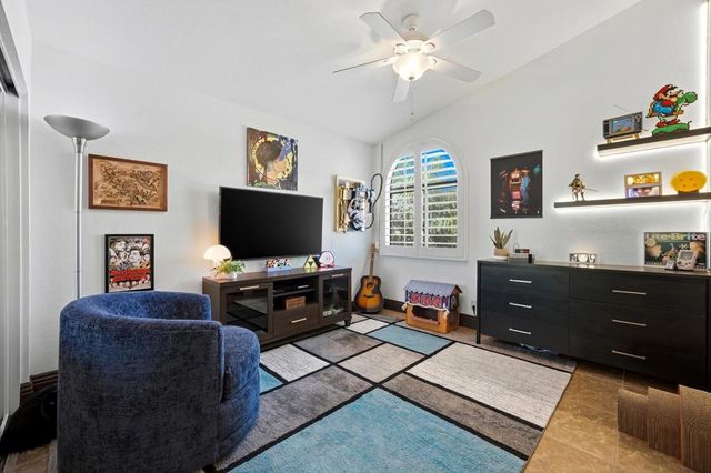 49070 Balada Court, La Quinta, CA 92253