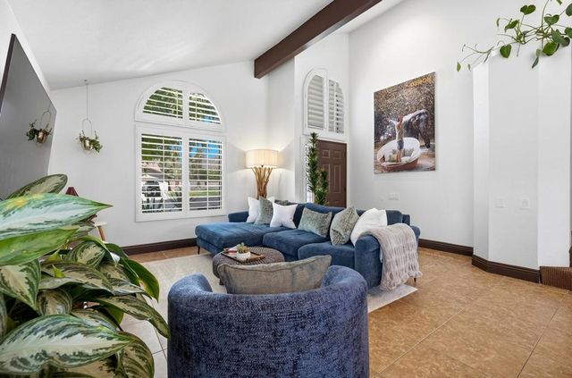 49070 Balada Court, La Quinta, CA 92253