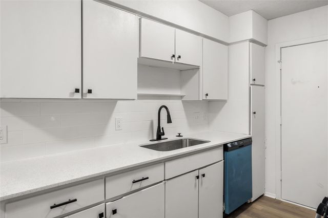 101 E 33rd ST 208, Austin, TX 78705