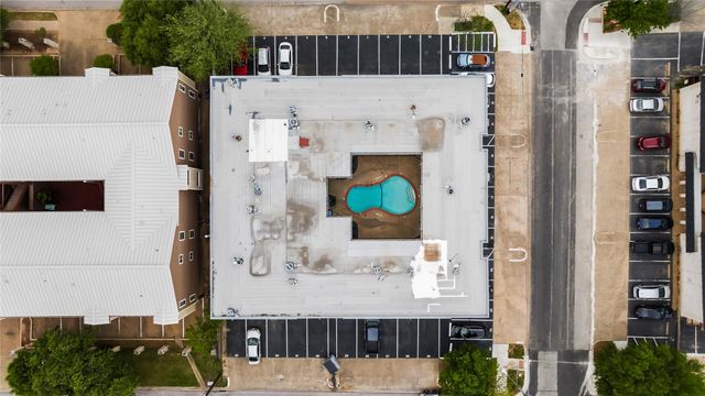 101 E 33rd ST 208, Austin, TX 78705