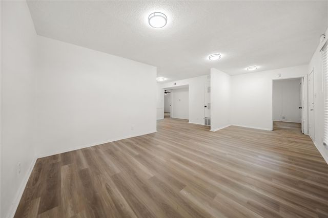 101 E 33rd ST 208, Austin, TX 78705