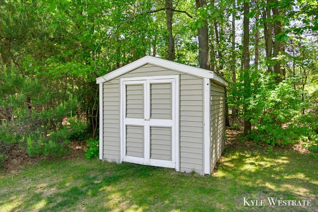 14128 Luckett Lane, Grand Haven Twp, MI 49417