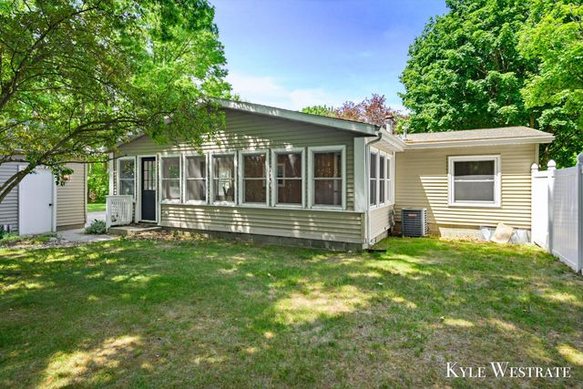 14128 Luckett Lane, Grand Haven Twp, MI 49417