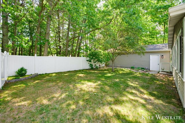 14128 Luckett Lane, Grand Haven Twp, MI 49417
