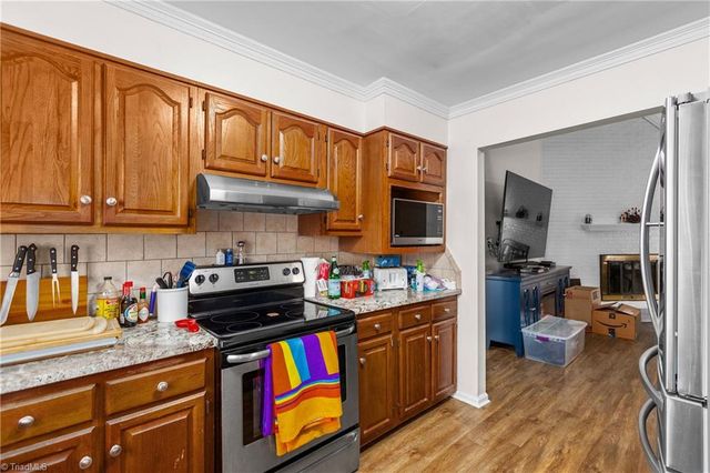 2016 Candelar Drive, High Point, NC 27265