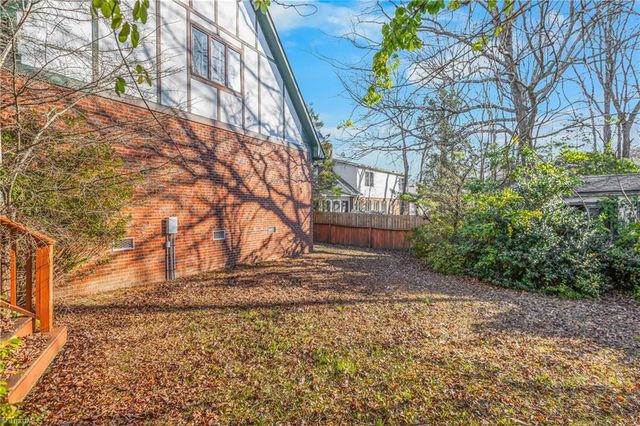 2016 Candelar Drive, High Point, NC 27265