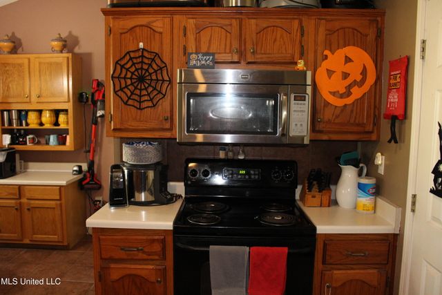 6266 Oak Circle, W, Olive Branch, MS 38654