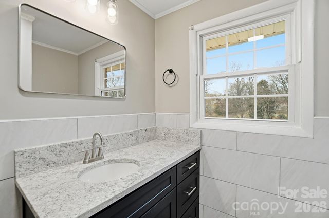 25 American Avenue NE, Concord, NC 28025