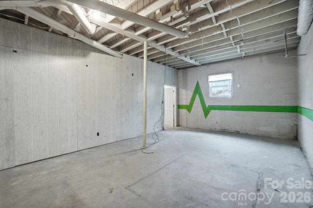 25 American Avenue NE, Concord, NC 28025