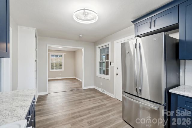 25 American Avenue NE, Concord, NC 28025