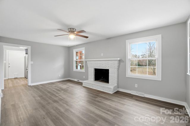 25 American Avenue NE, Concord, NC 28025
