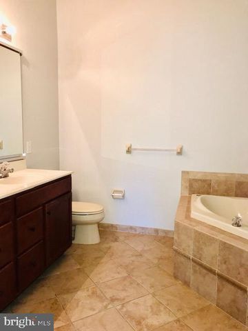 22 NESTLEWOOD WAY, Princeton, NJ 08540
