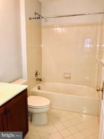22 NESTLEWOOD WAY, Princeton, NJ 08540