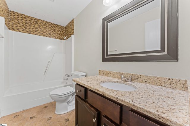 104 Pinonwood Court, Simpsonville, SC 29680