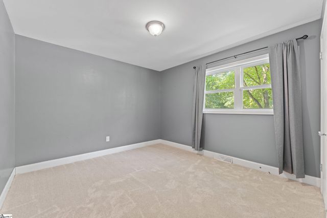104 Pinonwood Court, Simpsonville, SC 29680