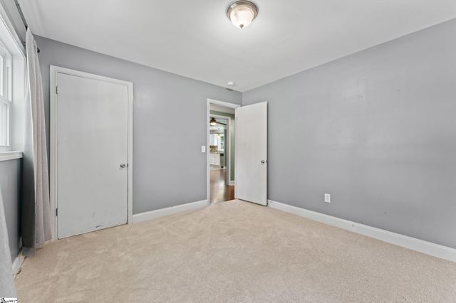 104 Pinonwood Court, Simpsonville, SC 29680