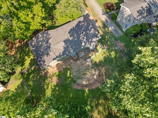 104 Pinonwood Court, Simpsonville, SC 29680