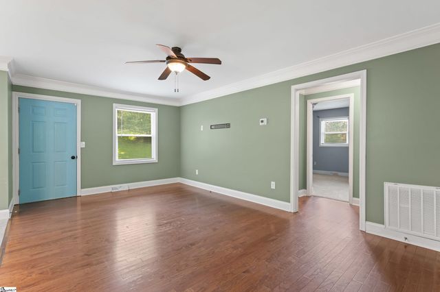 104 Pinonwood Court, Simpsonville, SC 29680