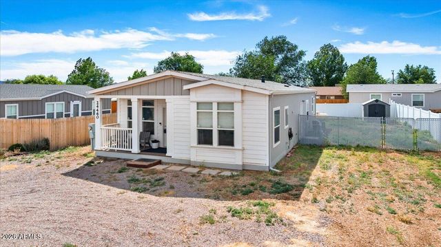 24460 N MARBLEHEAD Avenue, Paulden, AZ 86334