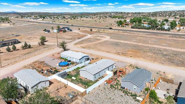 24460 N MARBLEHEAD Avenue, Paulden, AZ 86334