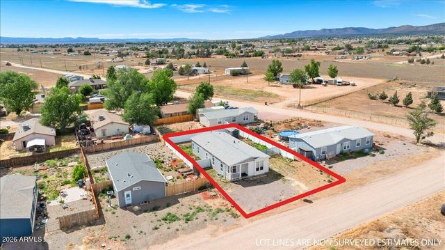 24460 N MARBLEHEAD Avenue, Paulden, AZ 86334