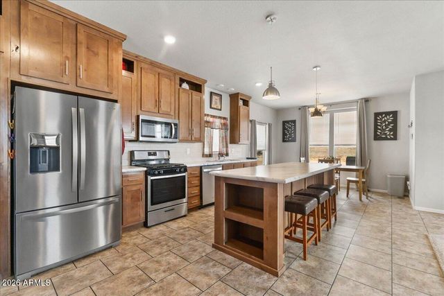 24460 N MARBLEHEAD Avenue, Paulden, AZ 86334