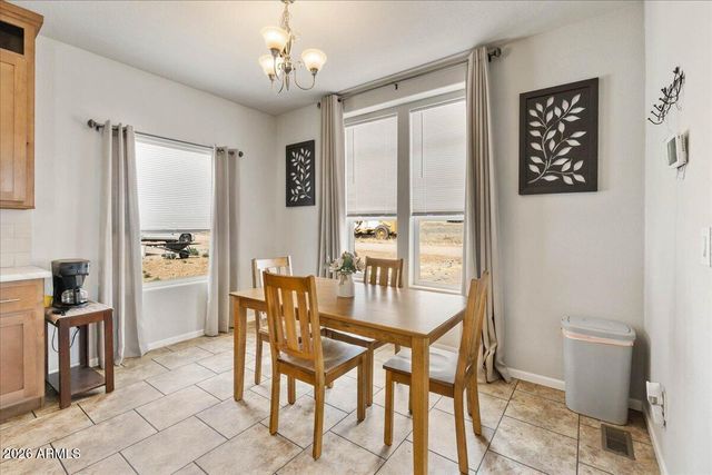 24460 N MARBLEHEAD Avenue, Paulden, AZ 86334