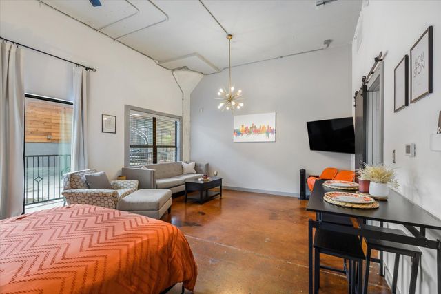 2205 Mckinney Street 309, Houston, TX 77003