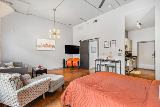 2205 Mckinney Street 309, Houston, TX 77003
