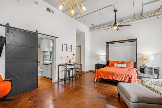 2205 Mckinney Street 309, Houston, TX 77003