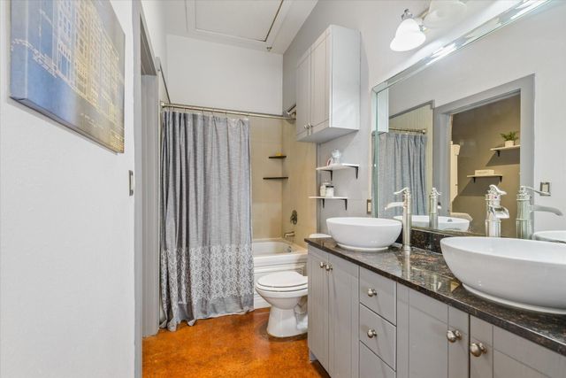2205 Mckinney Street 309, Houston, TX 77003