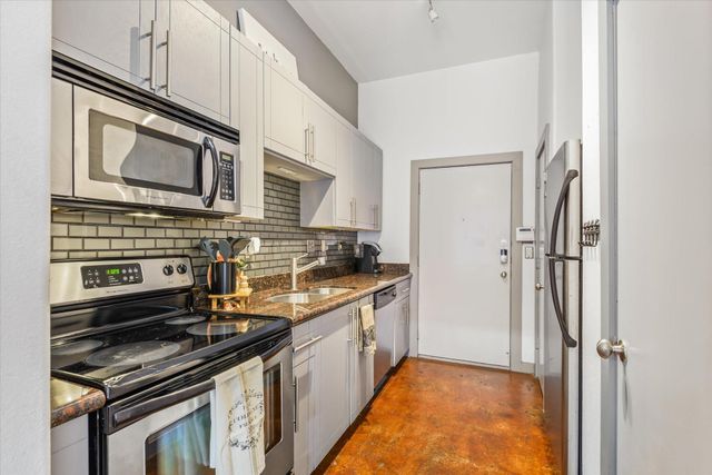 2205 Mckinney Street 309, Houston, TX 77003