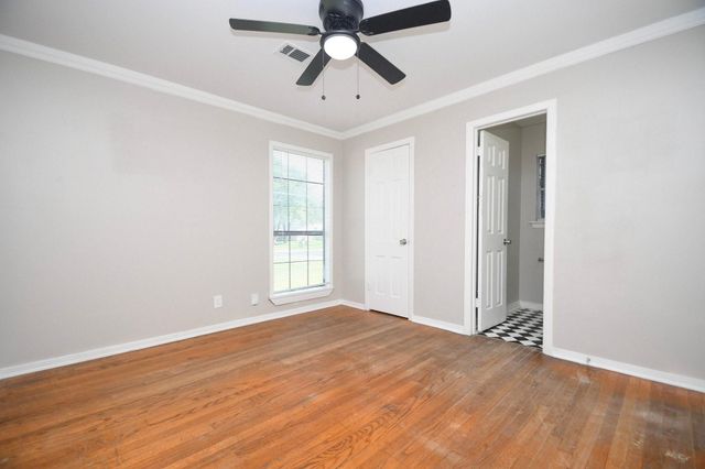 4726 Charriton Drive, Houston, TX 77039