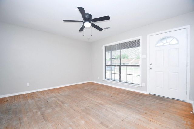 4726 Charriton Drive, Houston, TX 77039