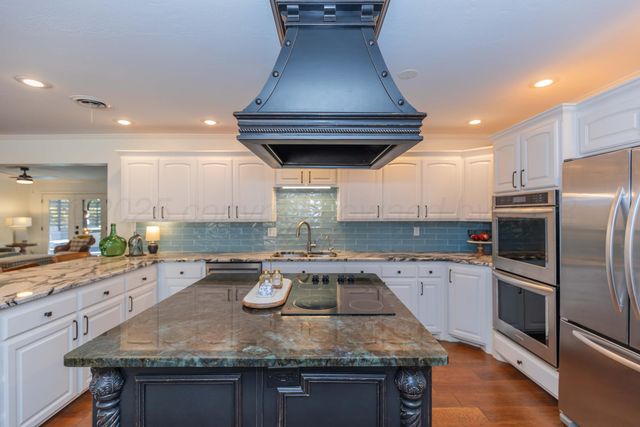 412 N SHORE Drive, Amarillo, TX 79118