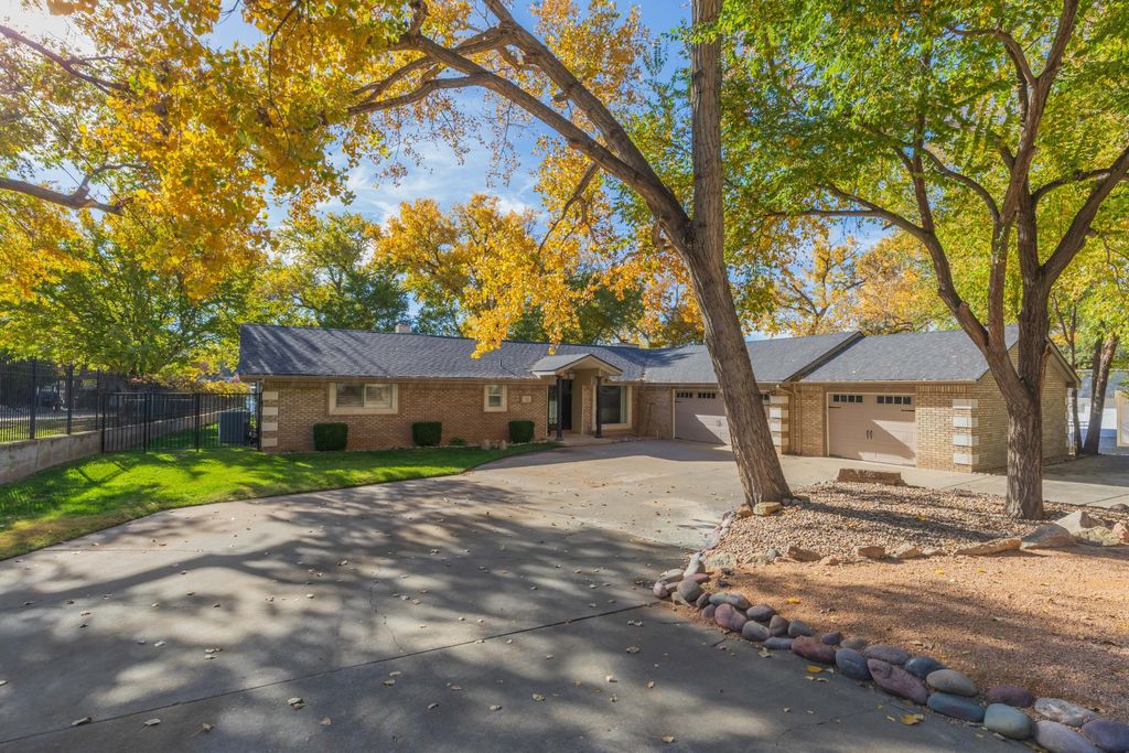 412 N SHORE Drive, Amarillo, TX 79118