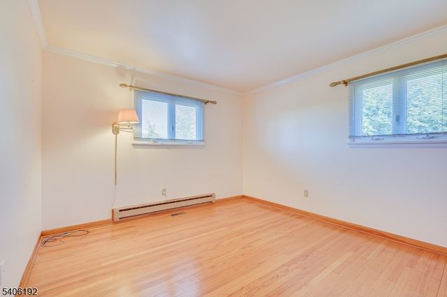 18 Cortelyous Ln, Franklin Twp., NJ 08873