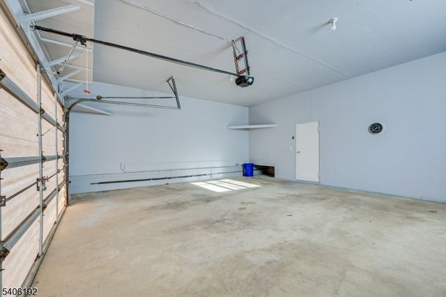 18 Cortelyous Ln, Franklin Twp., NJ 08873