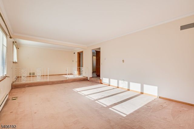 18 Cortelyous Ln, Franklin Twp., NJ 08873