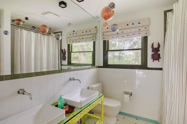 4201 Gregg Ward LN, Austin, TX 78744