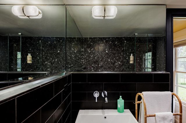 4201 Gregg Ward LN, Austin, TX 78744