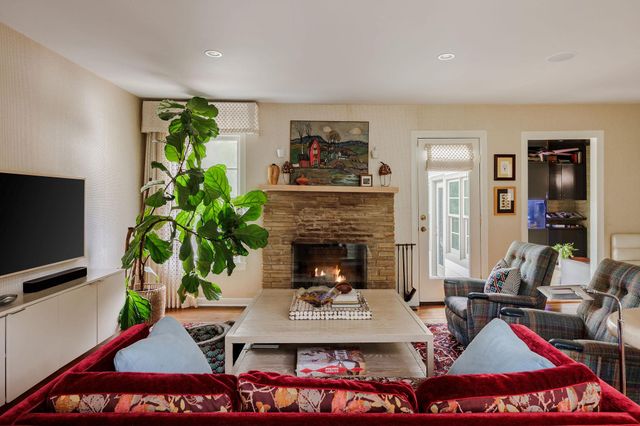 4201 Gregg Ward LN, Austin, TX 78744