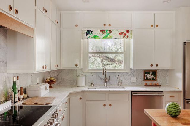 4201 Gregg Ward LN, Austin, TX 78744