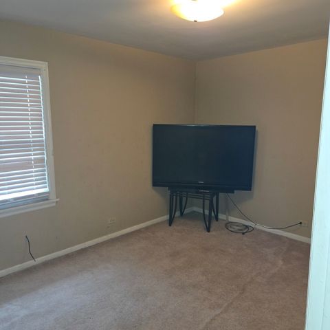 15603 Marshfield Avenue, Harvey, IL 60426