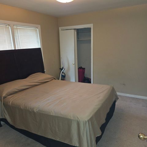 15603 Marshfield Avenue, Harvey, IL 60426