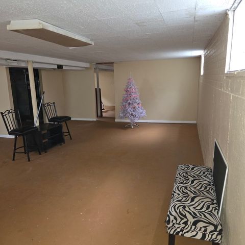 15603 Marshfield Avenue, Harvey, IL 60426