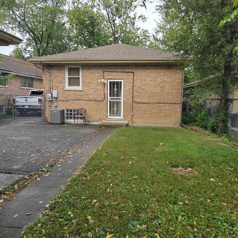 15603 Marshfield Avenue, Harvey, IL 60426