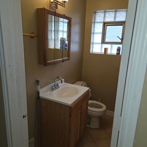 15603 Marshfield Avenue, Harvey, IL 60426