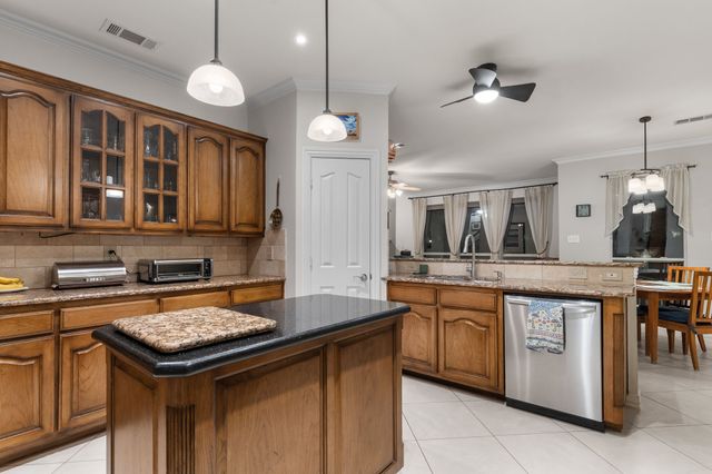 3317 Stonecrest Drive, Grapevine, TX 76051